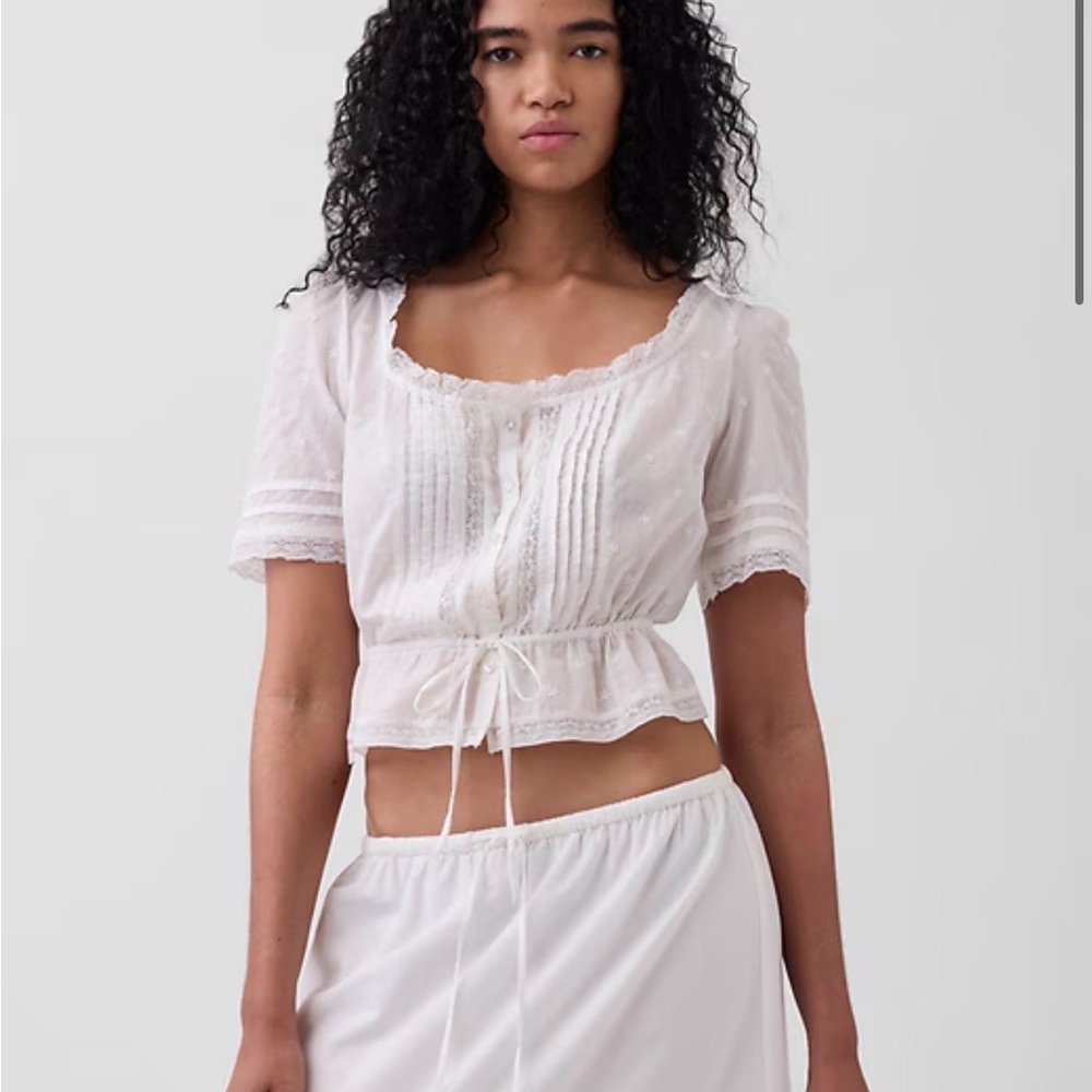 Gap White Lace Trim Peplum Top